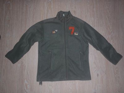 Лот: 2988091. Фото: 1. Продам флисовую кофту р. 146. Свитера, худи, толстовки