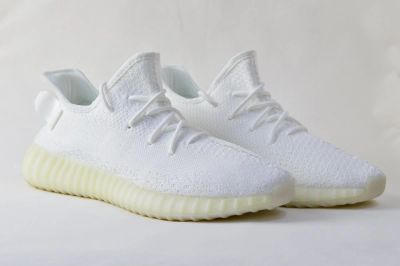 Лот: 16862804. Фото: 1. Мужские кроссовки Adidas Yeezy... Кеды, кроссовки, слипоны