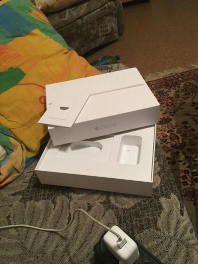 Лот: 10125465. Фото: 1. iPad air2 16gb wifi silver РСТ. Планшеты