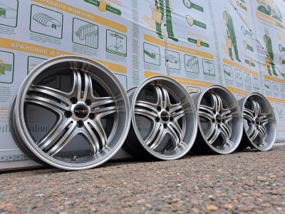 Лот: 25601500. Фото: 1. Комплект Оригинальных Литых дисков... Диски