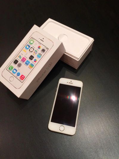 Лот: 8727487. Фото: 1. iPhone 5s 32Gb. Смартфоны