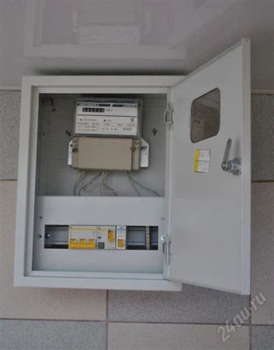 Лот: 916700. Фото: 1. Щит электрический с монтажной... Счётчики электроэнергии