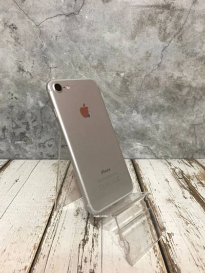 Лот: 22163663. Фото: 1. iPhone 7, 128 ГБ. Смартфоны