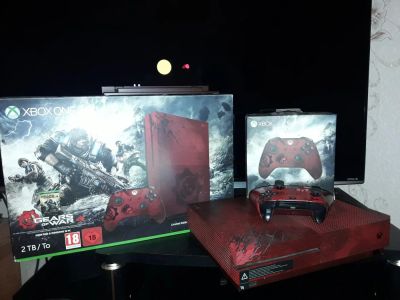 Лот: 10808995. Фото: 1. xbox one s 2tb gears of war 4... Игровые приставки, консоли