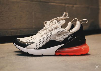 Лот: 12368099. Фото: 1. Кроссовки Nike Air Max 270. Кеды, кроссовки, слипоны
