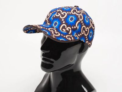 Лот: 22156672. Фото: 1. Кепка Gucci. Шарфы, платки