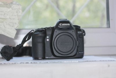 Лот: 6102028. Фото: 1. Canon 5D mark II Body + 2 АКБ... Цифровые зеркальные
