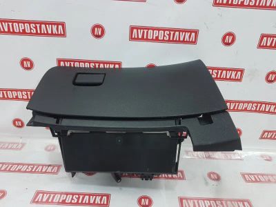 Лот: 20901419. Фото: 1. Бардачок пассажирский Nissan Qashqai... Салон