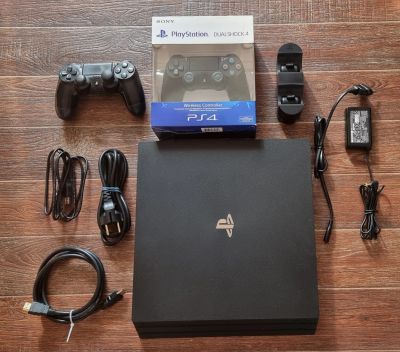 Лот: 25431434. Фото: 1. Playstation PS4 Pro. Игровые приставки, консоли