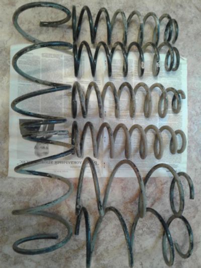 Лот: 10461313. Фото: 1. Пружины Toyota Corolla Fielder... Ходовая, подвеска, рулевое управление
