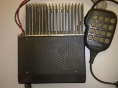 Лот: 5569759. Фото: 1. Автомобильная радиостанция Kenwood... Рации, радиостанции