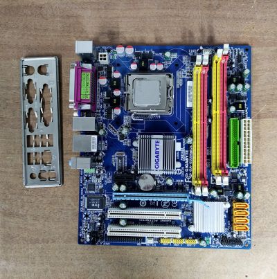 Лот: 20019503. Фото: 1. Материнская плата Gigabyte GA-G33M-S2L... Материнские платы