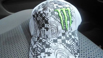 Лот: 1853778. Фото: 1. Бейсболка Monster Energy white... Другое (одежда, обувь, галантерея)