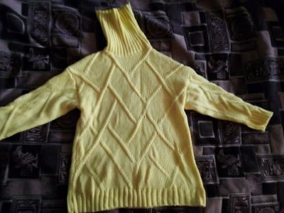 Лот: 19162027. Фото: 1. желтый свитер 44-46 на не высокую. Свитеры, толстовки