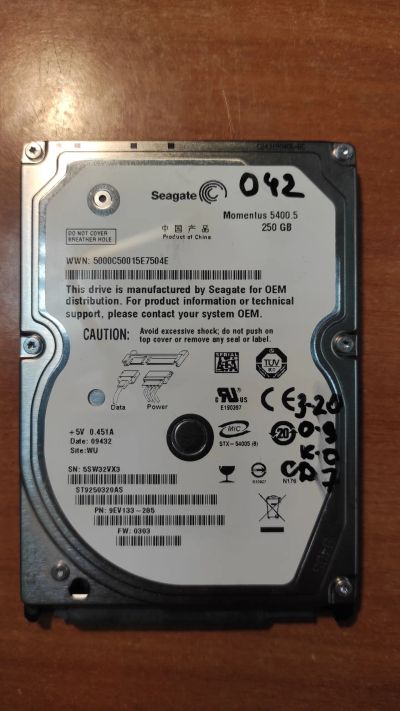 Лот: 21136759. Фото: 1. Жесткий диск Seagate ST9250320AS. Жёсткие диски (HDD)