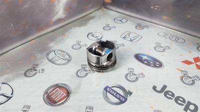 Лот: 23590218. Фото: 1. Поршень Mazda CX-5 SH-VPTS, SHY1... Двигатель и элементы двигателя