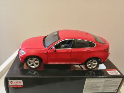 Лот: 25042661. Фото: 1. Масштабная модель БМВ Х6 1:24. Автомоделизм