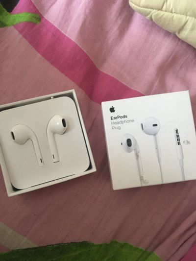Лот: 15419227. Фото: 1. EarPods (jack 3.5mm). Красноярск