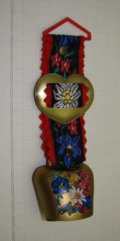 Лот: 17273103. Фото: 1. Колокольчик альпийский сувенир... Другое (антиквариат)