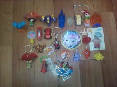 Лот: 11027093. Фото: 1. игрушки из киндер сюрприз и чупа... Конструкторы