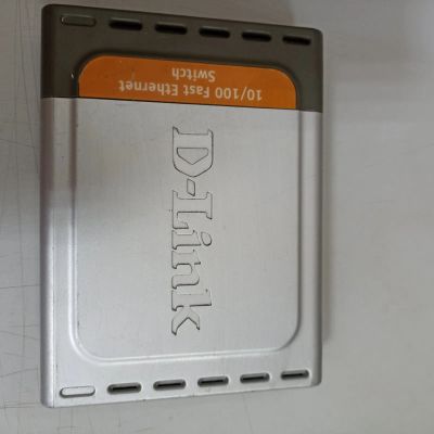Лот: 23979103. Фото: 1. Коммутатор D-Link DES-1005D. Коммутаторы