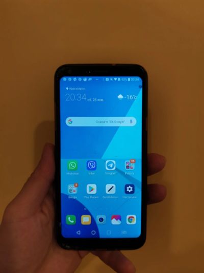 Лот: 15348153. Фото: 1. Телефон LG Q6 plus. Смартфоны