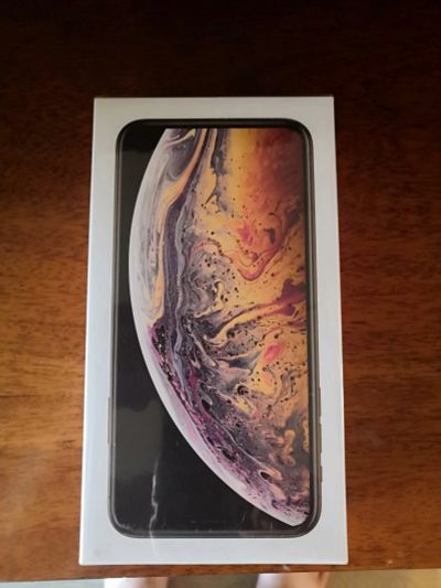 Лот: 14388658. Фото: 1. Iphone xs max gold 512 gb. Смартфоны