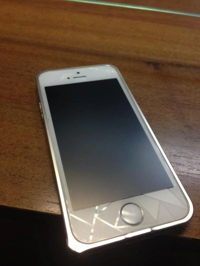 Лот: 4317980. Фото: 1. iPhone 5s Silver 16Gb LTE + VK... Смартфоны