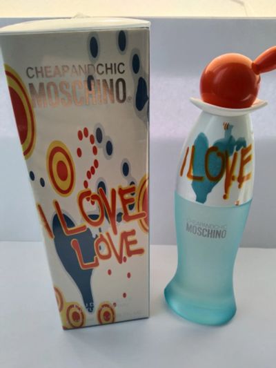 Лот: 8676778. Фото: 1. Cheap & Chic I Love Love Moschino. Женская парфюмерия