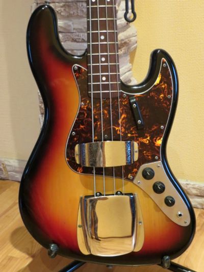 Лот: 16995716. Фото: 1. Tokai Jazz Sound (Jazz Bass '62... Гитары