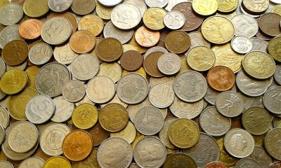 Лот: 17272450. Фото: 1. 500 иностранных монет - одним... Наборы монет