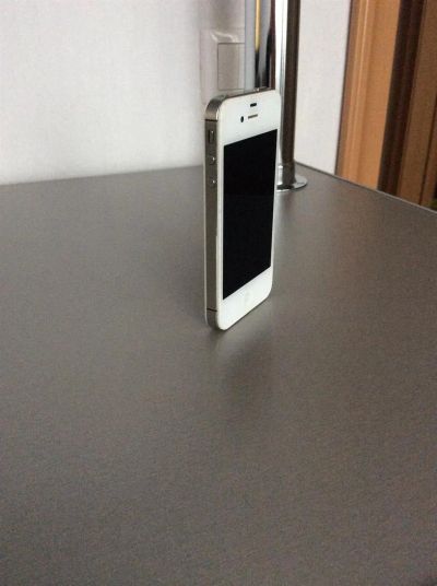 Лот: 3904038. Фото: 1. Iphone 4s оригинальный. Смартфоны