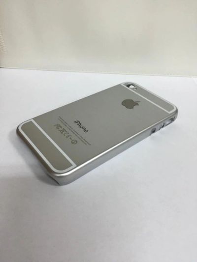 Лот: 6359718. Фото: 1. Чехол пластиковый серый для iPhone... Чехлы, бамперы