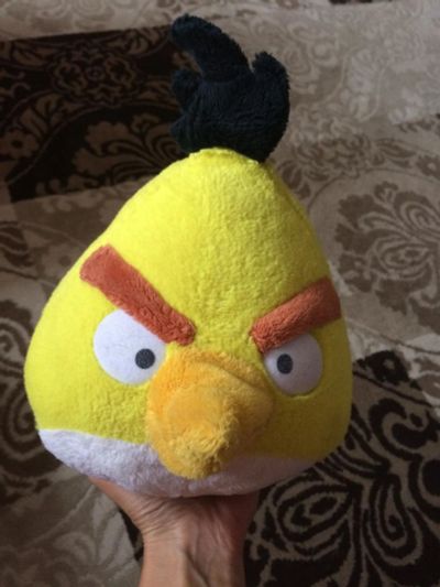 Лот: 10069857. Фото: 1. Angry birds. Мягкая игрушка. Желтая... Мягкие