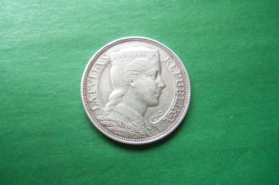Лот: 17653585. Фото: 1. Латвия 5 лат 1929 г.,крупное серебро... Страны СНГ и Балтии