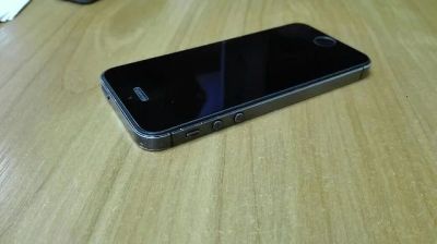 Лот: 10585494. Фото: 1. iphone 5 black. Смартфоны