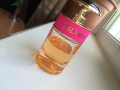 Лот: 7994379. Фото: 1. Парфюмерная вода Prada Candy Оригинал... Женская парфюмерия