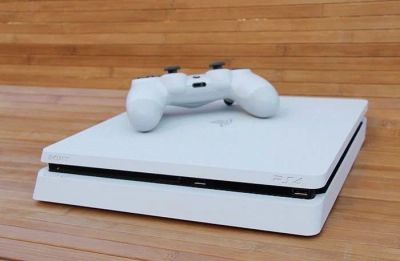 Лот: 18619609. Фото: 1. Ps4 slim 9.00 прошитая. Игровые приставки, консоли
