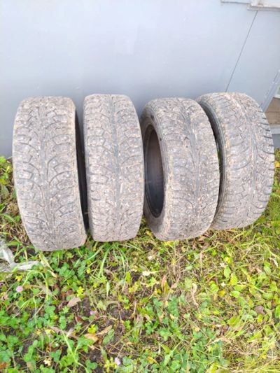 Лот: 18097065. Фото: 1. Шины Nokian 195/65 R15. Шины