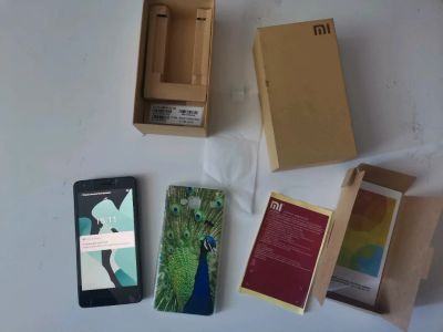 Лот: 17859812. Фото: 1. Смарфтон Xiaomi redmi 2. Смартфоны