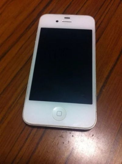 Лот: 6823175. Фото: 1. iPhone 4 White 8gb. Смартфоны