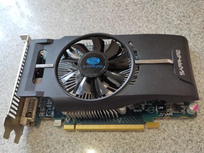 Лот: 25412118. Фото: 1. Sapphire HD6770 1GD5. Видеокарты