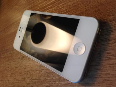 Лот: 3502873. Фото: 1. Iphone 4s white 16gb. Смартфоны