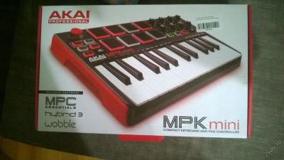 Лот: 5918041. Фото: 1. midi клавиатура AKAI PRO MPK MINI... MIDI-оборудование