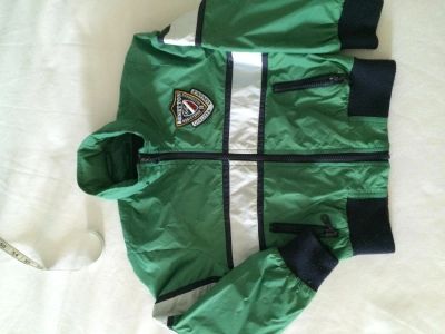 Лот: 6111083. Фото: 1. Ветровка Benetton. Верхняя одежда