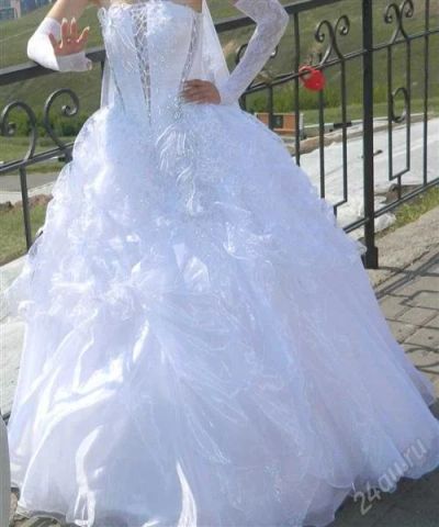Лот: 2127054. Фото: 1. Свадебное платье. Разное
