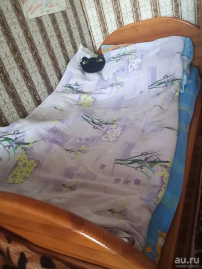 Лот: 13632347. Фото: 1. Продам детскую кровать с матрасом. Детские кровати и кроватки