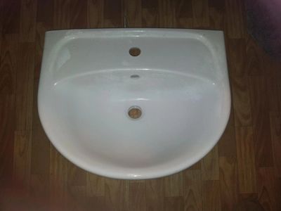 Лот: 3696030. Фото: 1. Раковина новая, белая. Раковины, умывальники