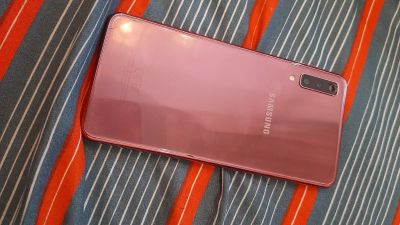 Лот: 16478379. Фото: 1. Samsung Galaxy A7 2018 64gb. Смартфоны