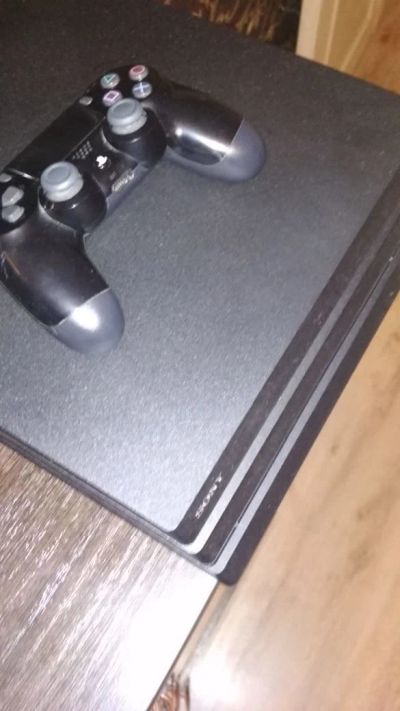 Лот: 14229303. Фото: 1. PlayStation 4 pro. Игровые приставки, консоли